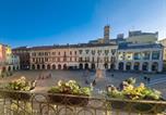 Location vacances  Province de Verceil - Dimora Conte Cavour-2