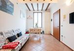 Location vacances  Province de Parme - Parma Historic Center Apartment 7min from Duomo-2