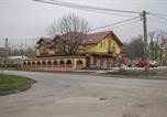 Location vacances Pécs - Verona Panzió-1