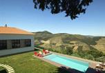 Location vacances Armamar - Outstanding Pinhao Villa 4 Bedrooms Villa Gouva Pool Table-1