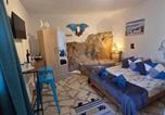 Location vacances Αγιος Νικολαος - Cozy Studio with Jacuzzi in Nikithianos, 23 m²-1