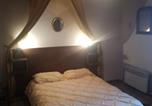 Location vacances  Ariège - Maison spacieuse à Camarade avec grand jardin pour 15 personnes-2
