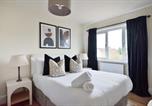Location vacances  Gare d'Hereford - New Newly Renovated Large Home City 10 Mins-1