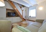 Location vacances Quettehou - Maison Proche Port Et Plage-1