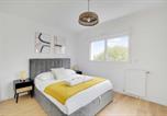 Location vacances  Val-de-Marne - Chic Duplex with Rooftop -3bd-6p- Nogent-sur-Marne-3