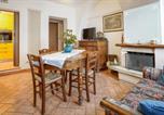 Location vacances Sovicille - Pet Friendly Apartment In Rosia With Kitchen-3