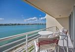 Location vacances St Pete Beach - Club Bahia Gorgeous View of Boca Ciega Bay-2