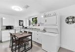 Location vacances Miami - Ultimate Miami Headquarters 4 Car Parking Pet Friendly Private Patio-3