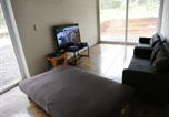 Location vacances Matetic Vineyards - Concrete house overlooking the ocean and beach access-2