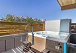 Location vacances Canmore - Sisters Summit - 5bd 4ba - Stunning Mountain Views With Private Hot tub & Bbq-2