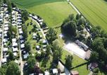 Camping  Acceptant les animaux Allemagne - Camping am Waldbad-1