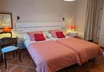 Hôtel Saint-Laurent-Nouan - Chambre Eglantine: Charme en Val de Loire avec Piscine et Wifi - Fr-1-590-515-1