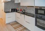 Location vacances Stockholm - 2 Bedroom Cozy Home In Skärholmen-4