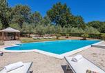 Location vacances Castel Giorgio - Cozy Home In Orvieto With Wifi-1