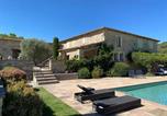 Location vacances Viens - Villa La Renardiere 18th Century Stone Farmhouse with Heated Pool 47 Ha of Luberon Nature Perfect for Groups and Families-1