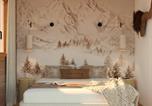 Location vacances Pralognan-la-Vanoise - Appartement cozy 3p à 5m du front de neige avec parking et terrasse - Fr-1-464-236-3