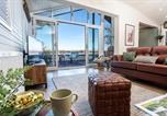 Location vacances Over Kellet - Sandmartin Lodge a lakeshore haven Pine Lake Resort-2