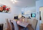 Location vacances Binz - Dünenpark Binz - Komfortplus Ferienwohnung mit 2 Schlafzimmern und Balkon im Obergeschoss 268-2