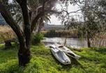 Location vacances  Province d'Oristano - A charming country cottage + bikes and kayaks-3