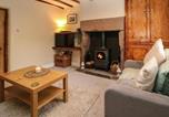 Location vacances  gare de Cromford - Mill Workers Cottage-1