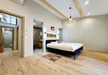 Location vacances Antibes - Le Magnum Riviera - Maison Proche de la Plage-2