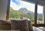 Location vacances Sent - Chasa Stefania mit Ferienwohnung Schloss Tarasp und Ferienwohnung Lischanablick-1