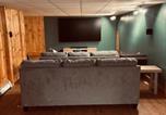 Location vacances Freeport - Gray Woodland Escape Golf, Pool & Cinema home-2