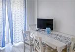 Location vacances  Province de Tarente - Cozy Apartment In Taranto With Wifi-3