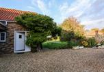 Location vacances Gayton - Wisteria Cottage-2