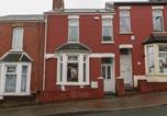 Location vacances Barry - Lush House-1