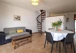 Location vacances Lucciana - Gorgeous Home In Querciolo With Swimming Pool-4