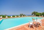 Location vacances Campofelice di Roccella - 2 Bedroom Amazing Apartment In Collesano Pa-2