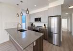 Location vacances Coquitlam - Stylish 3br2ba Suite with Ac Steps to The Drive-4