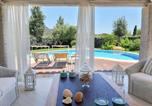 Location vacances  Province de Cagliari - Villa Bougainvillea con piscina e giardino privato a pochi passi dal mare-1