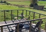 Location vacances Libramont-Chevigny - Au p'tit cachot (Gîte insolite)-4