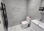 Location vacances  Gare de Slough - New bulid 1bedroom apartment Slough, close to Windsor and Heathrow Airport-3