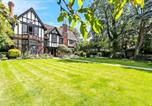 Location vacances Gare de Bornemouth - Tudor Grange-1