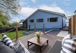 Location vacances New Hedges - Bay View Cottage - Luxury Coastal Stay-3