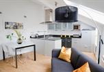 Location vacances  Aéroport international de Leeds-Bradford - Regent House deluxe 2 bedroom apartment-2