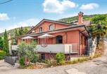 Location vacances Gubbio - 2 Bedroom Awesome Apartment In Gubbio-1