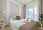 Location vacances Katowice - Piękny Apartament z Balkonem, Parkingiem oraz Siłownią by Noclegi Renters-2