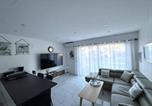 Location vacances Cavalaire-sur-Mer - T2 climatisé, parking privé, proche plage - Fr-1-100-366-2