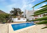 Location vacances Álora - 3 Bedroom Cozy Home In El Chorro, Alora-2