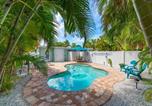 Location vacances Holmes Beach - Gulf Breeze Villa B-1