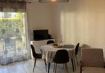 Location vacances Dives-sur-Mer - Appartement T2 avec Jardin, Proche Plage et Centre, Parking Privé, Animaux Acceptés, Wi-Fi Gratuit - Fr-1-487-342-2