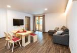Location vacances Bohinj - The Woodland Nook Apartments Bohinj - One Bedroom Apartment with Balcony-1