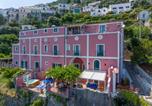 Location vacances  Province de Salerne - Palazzo Rocco Penthouse White Moon in Love-4