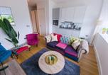 Location vacances  Gare de Slough - Page 256 by Ja'Mo with Free Parking-1