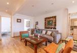Location vacances Saint-Tropez - Appartement Gambetta Tropézien - Welkeys-2