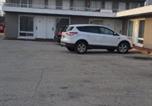 Hôtel Alsip - Rainbow Motel-4
